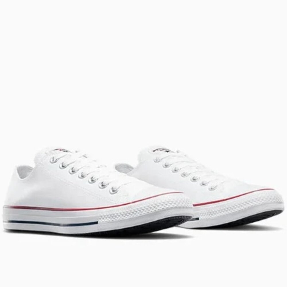 NWT Converse Chuck Taylor All Star Low-Top – Optical White – Size M8 / W10